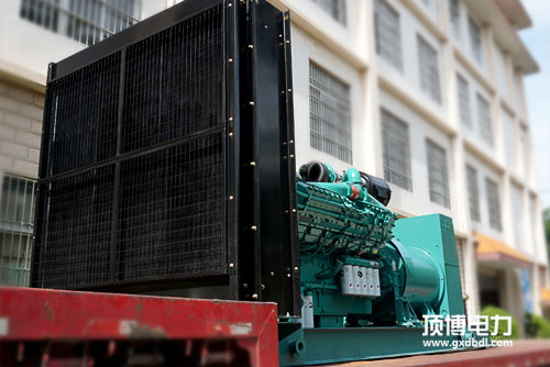 康明斯500千瓦柴油發(fā)電機(jī)多少錢？