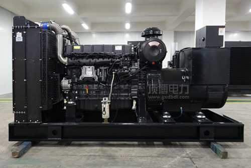 柴油發(fā)電機(jī)組150KW多少錢一臺?選用什么品牌發(fā)動機(jī)？
