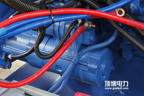 帕金斯發(fā)電機(jī)組機(jī)油里有水？高手的3種方法處理！