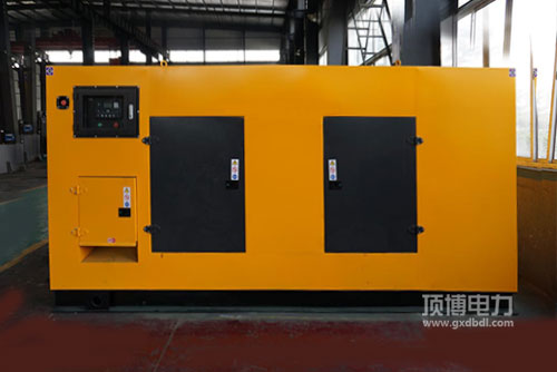 靜音性能好，是學(xué)校選擇頂博低噪音柴油發(fā)電機(jī)組原因